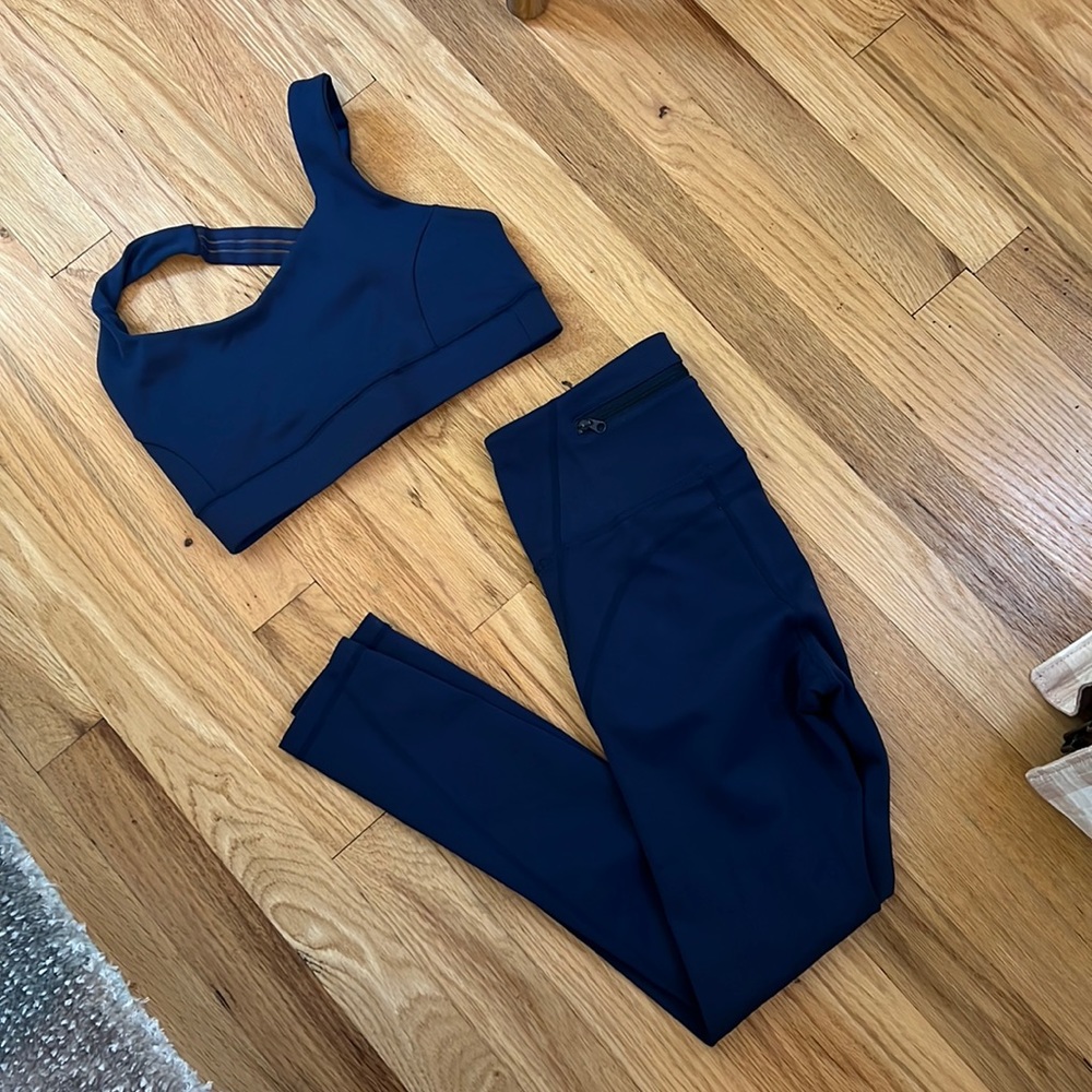 IVL Collective Set. Leggings Size 2 and Bra Size 4